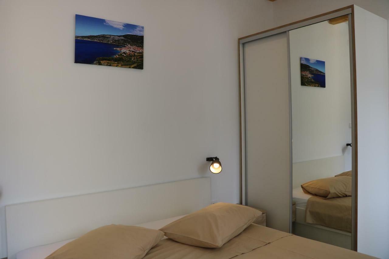 The Little Gem Bed and Breakfast Komiža Εξωτερικό φωτογραφία