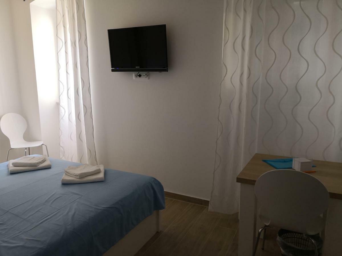 The Little Gem Bed and Breakfast Komiža Εξωτερικό φωτογραφία